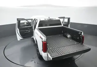 Toyota Tundra 2024 4x4 SR5 4p Cab Pickup SB