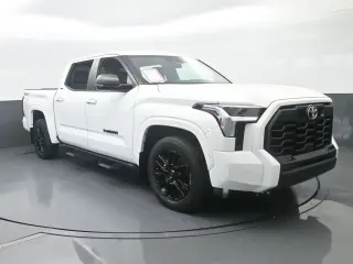 Toyota Tundra 2024 4x4 SR5 4p Cab Pickup SB