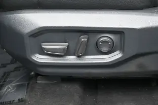 Toyota Tundra 2025 4x4 SR5 4p CrewMax Cabina Pickup SB
