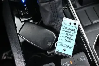 Toyota Tundra 2025 4x4 SR5 4p CrewMax Cabina Pickup SB
