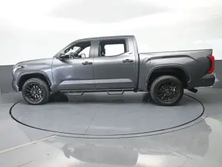 Toyota Tundra 2025 4x4 SR5 4p CrewMax Cabina Pickup SB