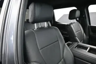 Toyota Tundra 2025 4x4 SR5 4p CrewMax Cabina Pickup SB