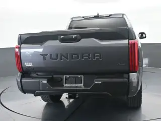 Toyota Tundra 2025 4x4 SR5 4p CrewMax Cabina Pickup SB