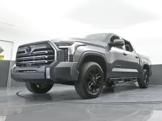 Toyota Tundra 2025 4x4 SR5 4p CrewMax Cabina Pickup SB