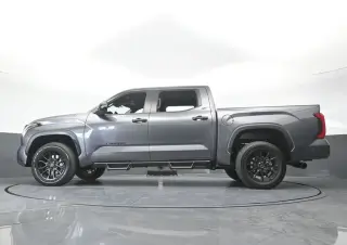 Toyota Tundra 2025 4x4 SR5 4p CrewMax Cabina Pickup SB