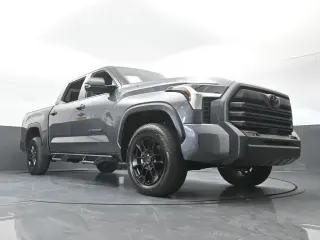 Toyota Tundra 2025 4x4 SR5 4p CrewMax Cabina Pickup SB