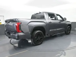 Toyota Tundra 2025 4x4 SR5 4p CrewMax Cabina Pickup SB