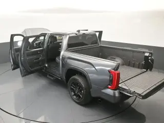 Toyota Tundra 2025 4x4 SR5 4p CrewMax Cabina Pickup SB