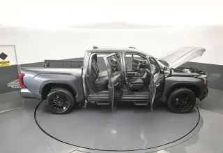 Toyota Tundra 2025 4x4 SR5 4p CrewMax Cabina Pickup SB