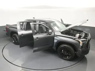 Toyota Tundra 2025 4x4 SR5 4p CrewMax Cabina Pickup SB