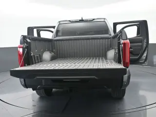 Toyota Tundra 2025 4x4 SR5 4p CrewMax Cabina Pickup SB