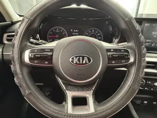 Kia K5 2021 LXS 4p Sedan