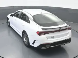 Kia K5 2021 LXS 4p Sedan