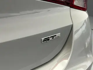 Kia K5 2024 GT-Line 4p Sedan