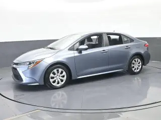 Toyota Corolla 2024 LE 4 puertas Sedán