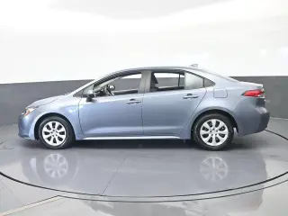Toyota Corolla 2024 LE 4 puertas Sedán