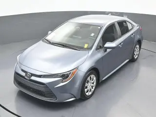 Toyota Corolla 2024 LE 4 puertas Sedán
