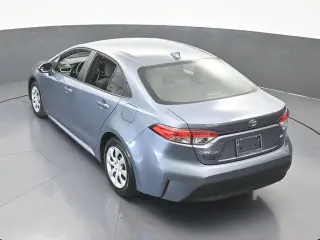 Toyota Corolla 2024 LE 4 puertas Sedán
