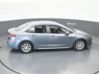 Toyota Corolla 2024 LE 4 puertas Sedán