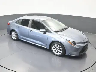 Toyota Corolla 2024 LE 4 puertas Sedán