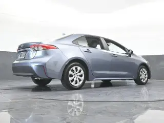Toyota Corolla 2024 LE 4 puertas Sedán
