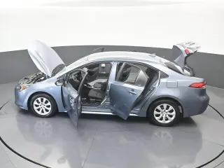 Toyota Corolla 2024 LE 4 puertas Sedán