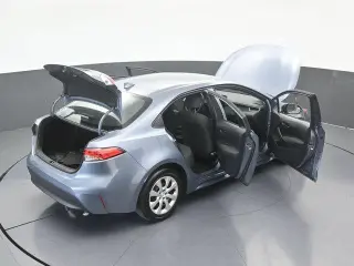Toyota Corolla 2024 LE 4 puertas Sedán