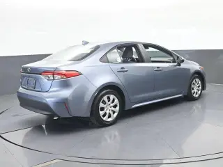 Toyota Corolla 2024 LE 4 puertas Sedán