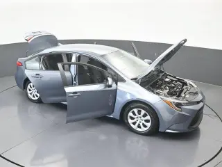 Toyota Corolla 2024 LE 4 puertas Sedán