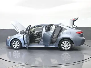 Toyota Corolla 2024 LE 4 puertas Sedán