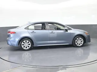 Toyota Corolla 2024 LE 4 puertas Sedán