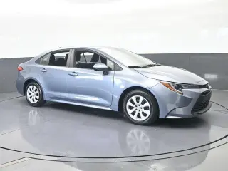 Toyota Corolla 2024 LE 4 puertas Sedán
