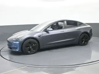 Tesla Model 3 2023 4p Sedán