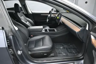 Tesla Model 3 2023 4p Sedán