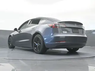 Tesla Model 3 2023 4p Sedán
