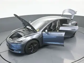 Tesla Model 3 2023 4p Sedán