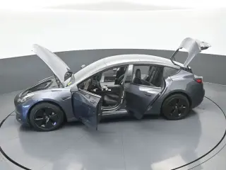 Tesla Model 3 2023 4p Sedán