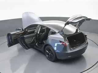 Tesla Model 3 2023 4p Sedán