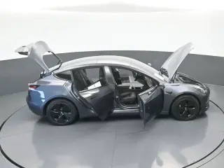 Tesla Model 3 2023 4p Sedán