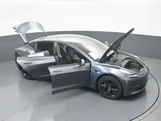 Tesla Model 3 2023 4p Sedán