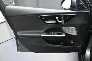 Mercedes-Benz Clase C 2024 Sedán C 300 4p