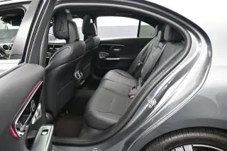 Mercedes-Benz Clase C 2024 Sedán C 300 4p