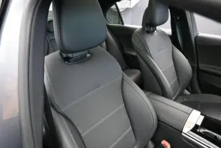 Mercedes-Benz Clase C 2024 Sedán C 300 4p