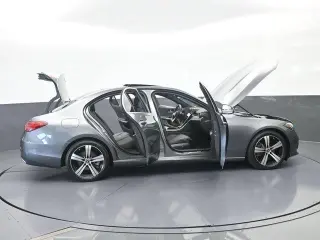 Mercedes-Benz Clase C 2024 Sedán C 300 4p