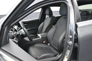 Mercedes-Benz Clase C 2024 Sedán C 300 4p