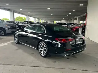 Mercedes-Benz Clase E 2025 Sedán de 4 puertas E 350