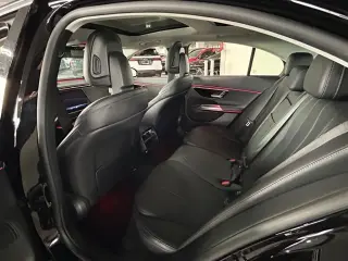 Mercedes-Benz Clase E 2025 Sedán de 4 puertas E 350