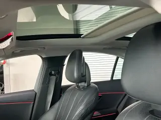 Mercedes-Benz Clase E 2025 Sedán de 4 puertas E 350