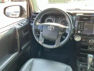 Toyota 4Runner 2020 4x4 SR5 4p SUV