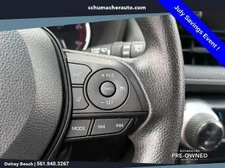 Toyota RAV4 2025 XLE 4 puertas SUV